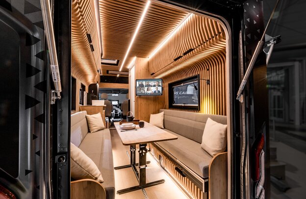 Alpine Cross Cabin Signature Interior | © ALPS ALPINE Europe GmbH