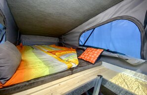 © Flowcamper Max mit Aufstelldach. Foto: Auto-Medienportal.Net/Vanufaktur