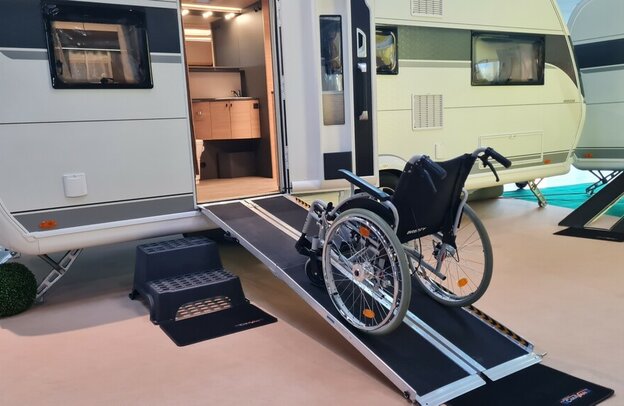Hobby Maxia converted for disabled access by Caravan Brecht from Heilbronn at the CMT 2024 in Stuttgart. | © Foto: Autoren-Union Mobilität/Michael Kirchberger