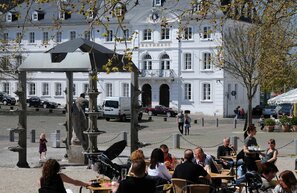 Saarbrücken, Castle Square with Old Town Hall, Baroque Street Saarpfalz | © Saarbrücken, Castle Square with Old Town Hall © Jürgen Profoehr, AG Barockstraße Saarpfalz