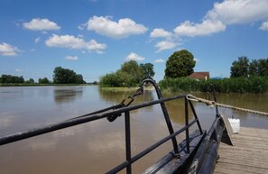 © Überfahrt mit den Pünte nach Wiltshausen © Deutsche Fehnroute