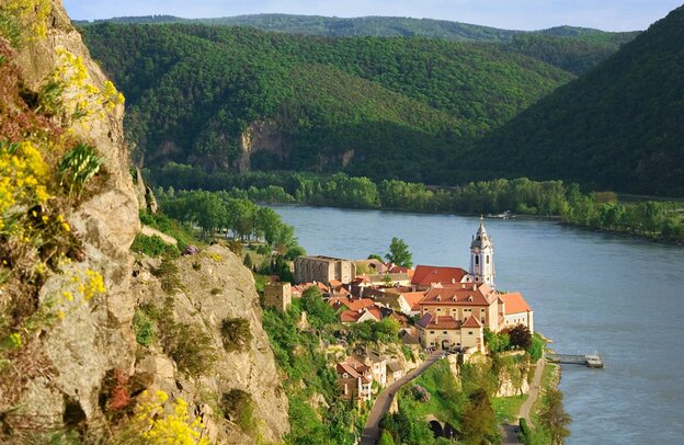 © Dürnstein im Frühling © Donau Niederösterreich www.extremfotos.com