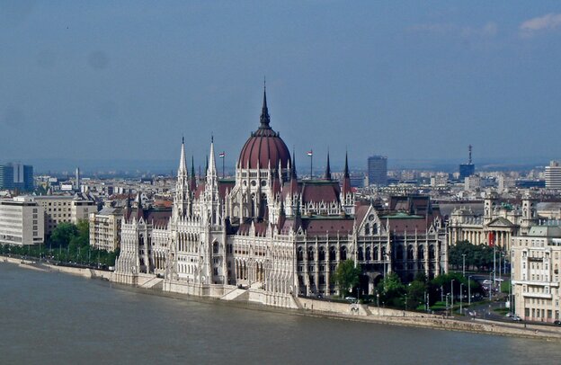 © Parlament Budapest © strassederkaiserundkönige, G. Müller