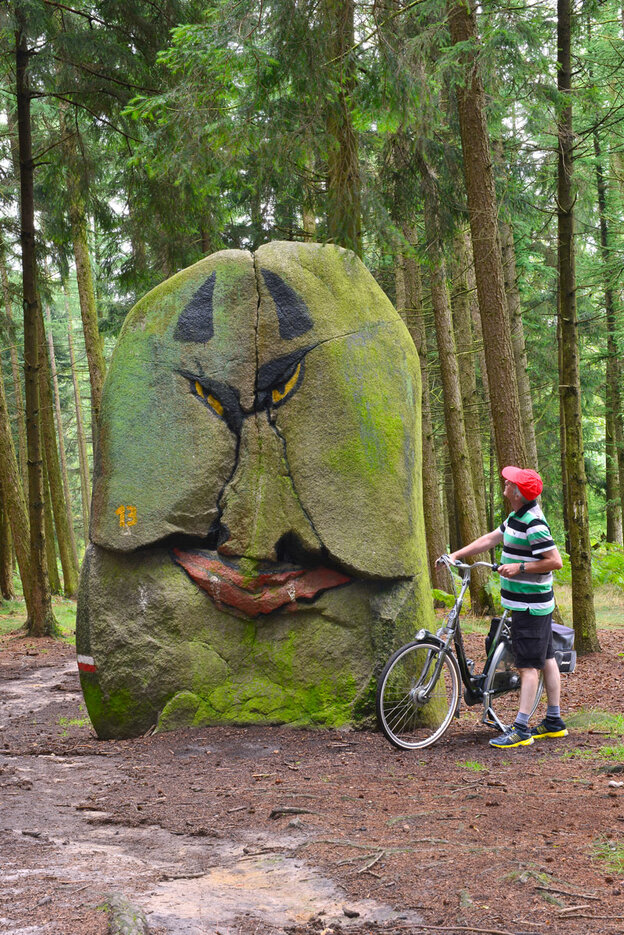 © Süntelstein in Belm-Vehrte © TOL, Dieter Schinner