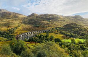 Glenfinnan Viaduct | © Glenfinnan Viaduct, Photo: Pixabay - iphotoklick