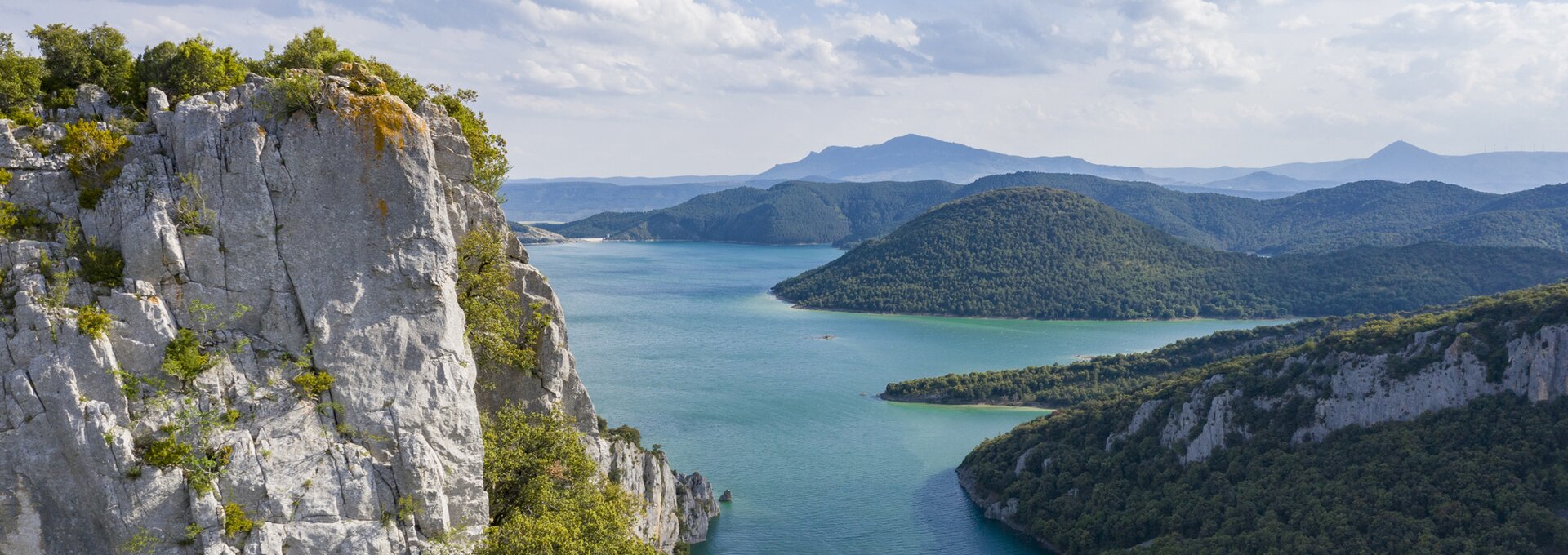 Embalse de Itoiz - Navarra | © Embalse de Itoiz - Navarra | Francis Vaquero Embalse de Itoiz - Navarra | © Embalse de Itoiz - Navarra | Francis Vaquero