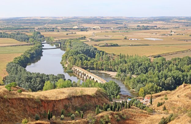 Old Bridge in Toro | © Old Bridge in Toro - Spain © Jenny Thompson adobe.stock.com