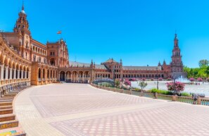 Plaza de España - Seville | © Plaza de España - Seville © dudlajzov  adobe.stock.com