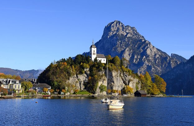 © Traunkirchen mit Johannisbergkapelle © Österreichische Romantikstraße
