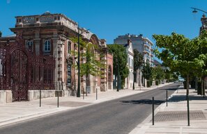 Avenue de Champagne - Épernay | © Avenue de Champagne - Épernay ©Michal Osmenda from Brussels, Belgium, CC BY 2.0, via Wikimedia Commons