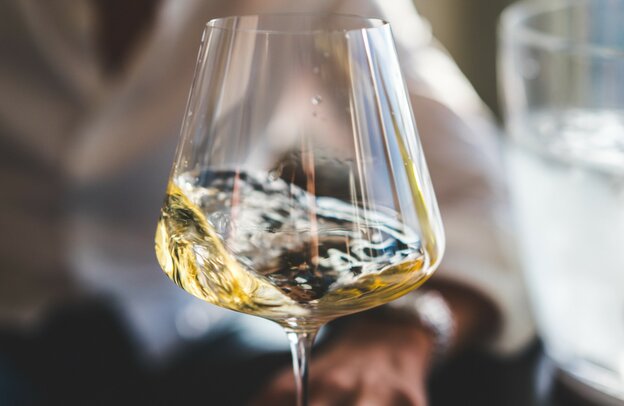 Champagne Glass | © © Big Dodzy de Unsplash