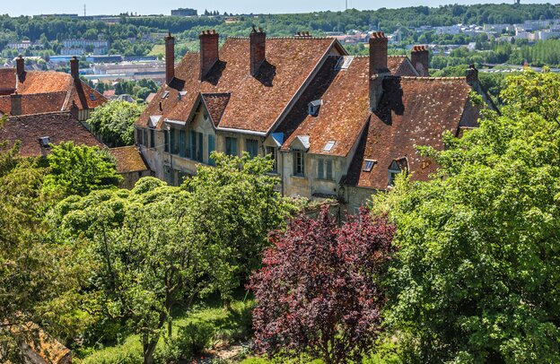 View of the medieval town of Provins, Champagne | © View of the medieval town of Provins, Champagne ©dbrnjhrj - stock.adobe.com