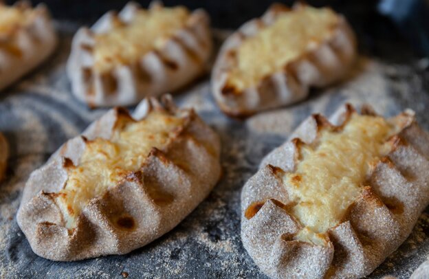 Karelian pierogi - Camping Finland by motorhome  | © Foto: alekseigl, stock.adobe.com